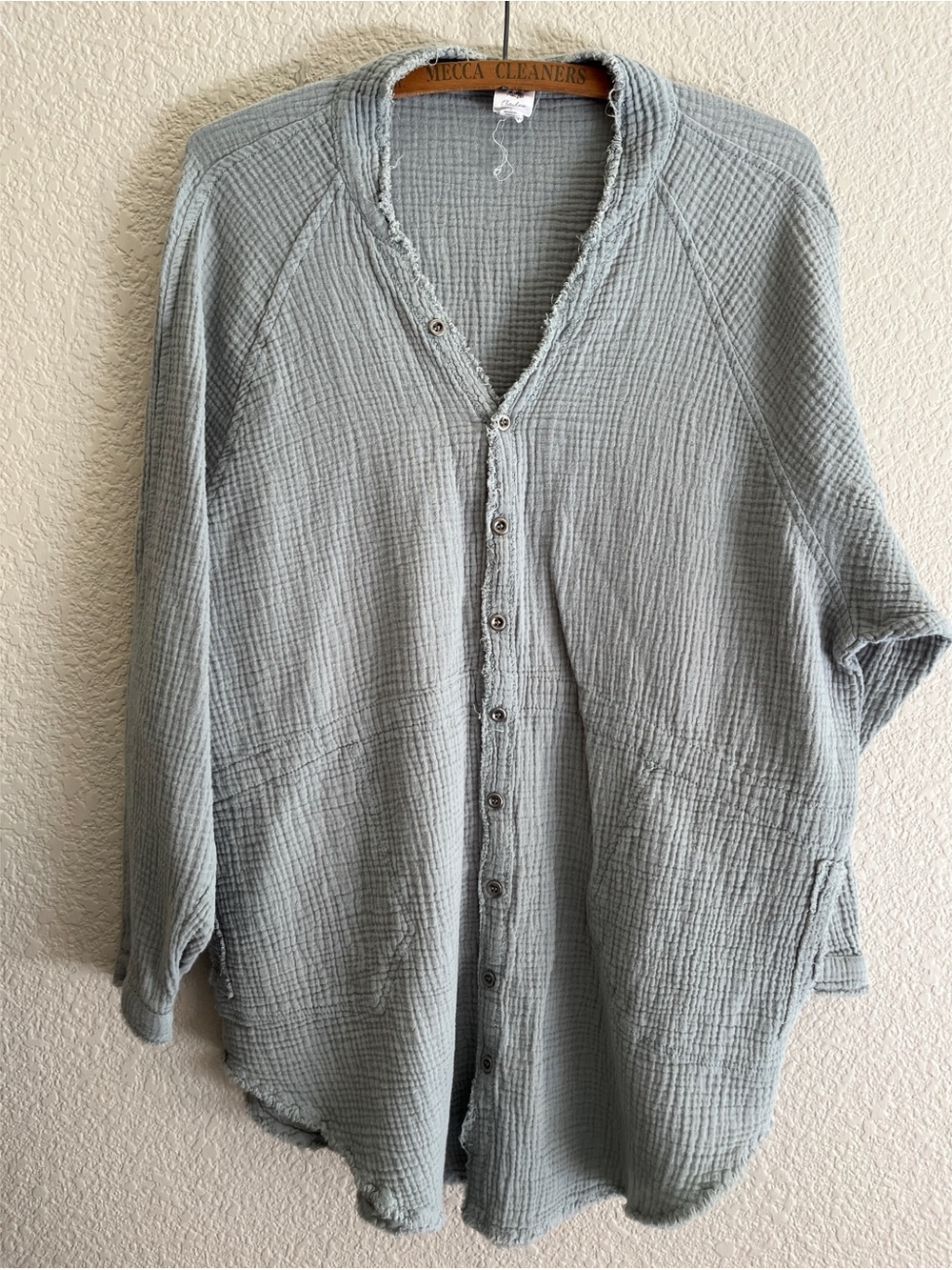 Flawless Sage Green Cotton Gauze Frayed Hem Button Down Women’s Size Small